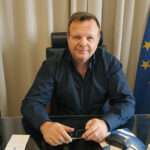 «Σήμερα γράφετε κάτι μεγαλύτερο από απαντήσεις σε θέματα. Γράφετε το  επόμενο βήμα σας»