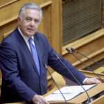 Από πετσέτες μέχρι οδοντόβουρτσες ο μικροβιολόγος αποκαλύπτει όλες τις απίθανες εστίες μικροβίων