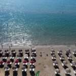 ΑΑΔΕ: Λουκέτα και δημοσιοποίηση στοιχείων σε 28 καφενεία, ταβέρνες, ζαχαροπλαστεία και μπαρ για λαθρεμπόριο αλκοόλ