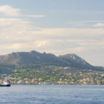 Μύκονος, Σαντορίνη, Ρόδος και Κως σε 40 κόκκινα λεωφορεία του Λονδίνου